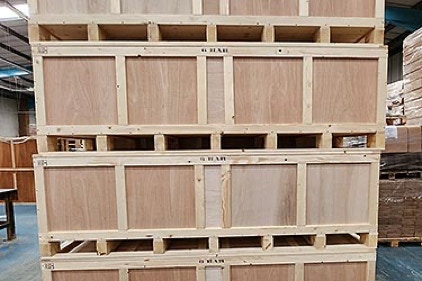 Wooden Cases, Pallets